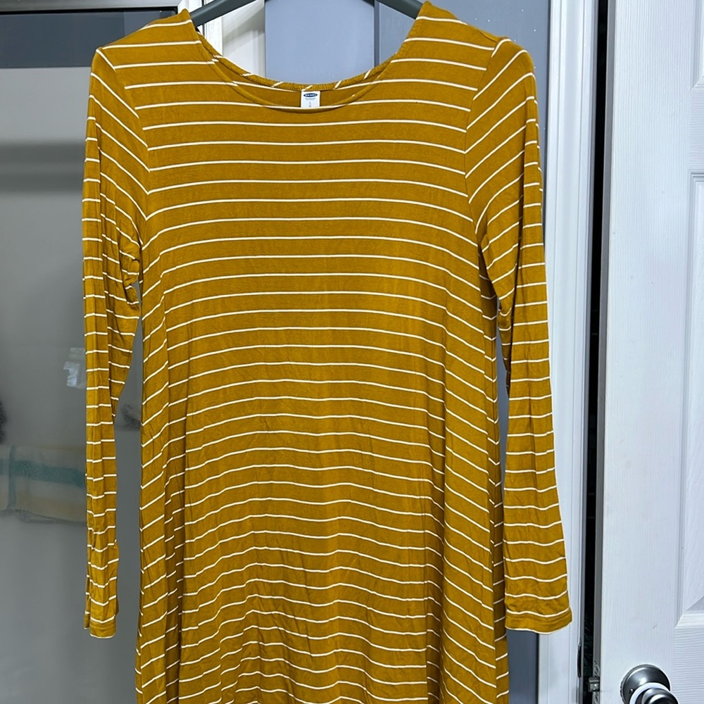 Large old navy mustard dress